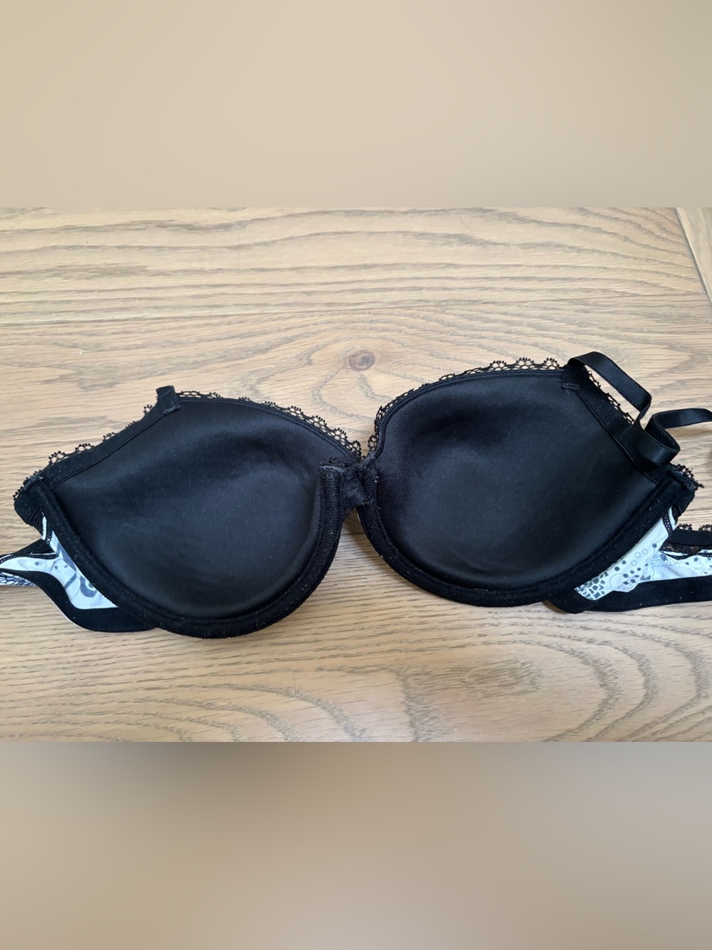 H&M Black and White Floral Lace Underwire Bra - Picture 4 of 6